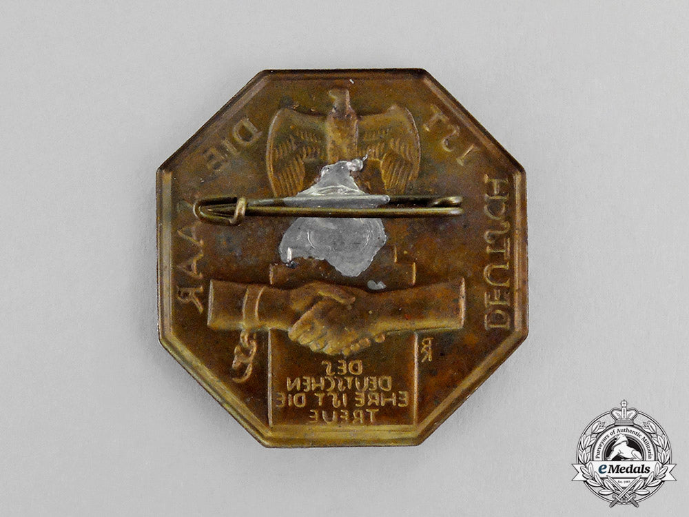 germany._a1934“_the_saar_is_german”_badge_c17-9181