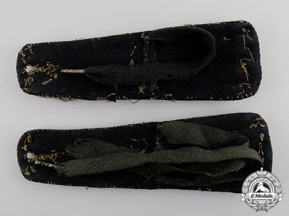 great_britain._a_pair_of_shoulder_epaulettes_c17-969