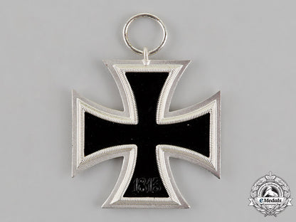 germany,_republic._a_mint_iron_cross1939_second_class,_alternative1957_version_c18-012305