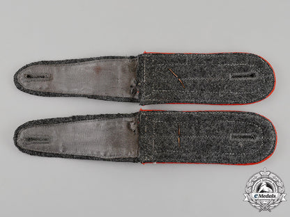 germany._a_mint_set_of_matching_luftwaffe_flak_feldwebel_rank_shoulder_straps_c18-012330