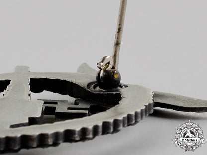 germany._a_mint_luftwaffe_flak_badge,_c.1942_c18-012365