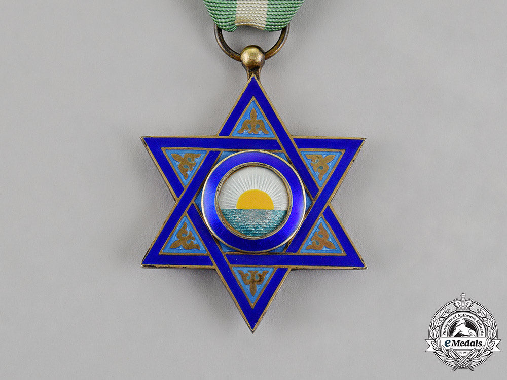 morocco,_spanish_protectorate._an_order_of_mehdauia,_breast_badge,_c.1930_c18-012462