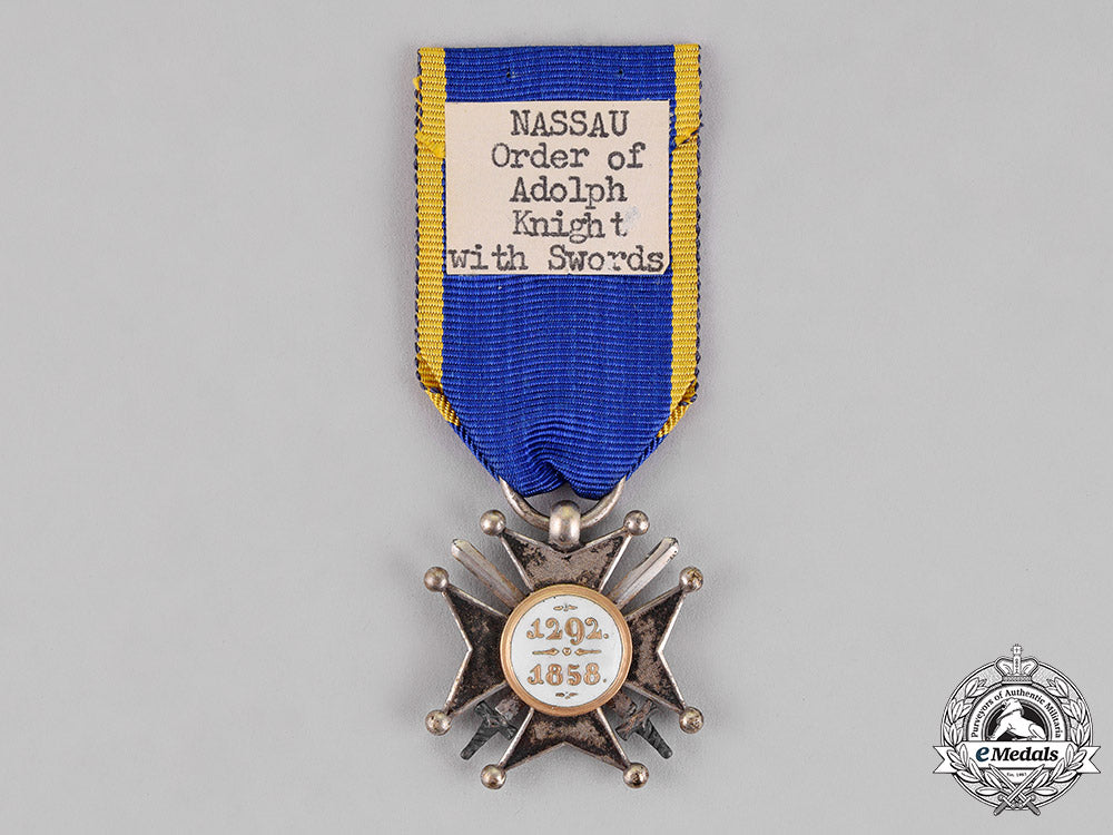nassau,_an_order_of_adolph,4_th_class_badge_with_swords,_c.1860_c18-012606