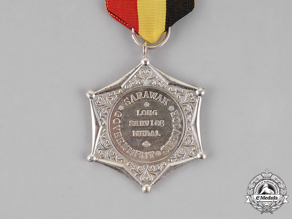 malyasia,_state_of_sarawak._a_sarawak_government_service_long_service_medal_c18-013300