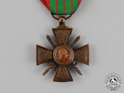 france,_occupied_italy._a_croix_de_guerre,_very_scarce,_c.1944_c18-013405