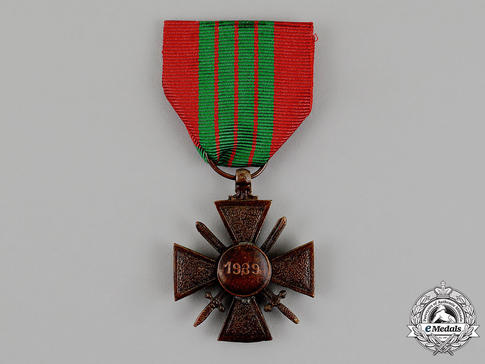 france,_occupied_italy._a_croix_de_guerre,_very_scarce,_c.1944_c18-013406