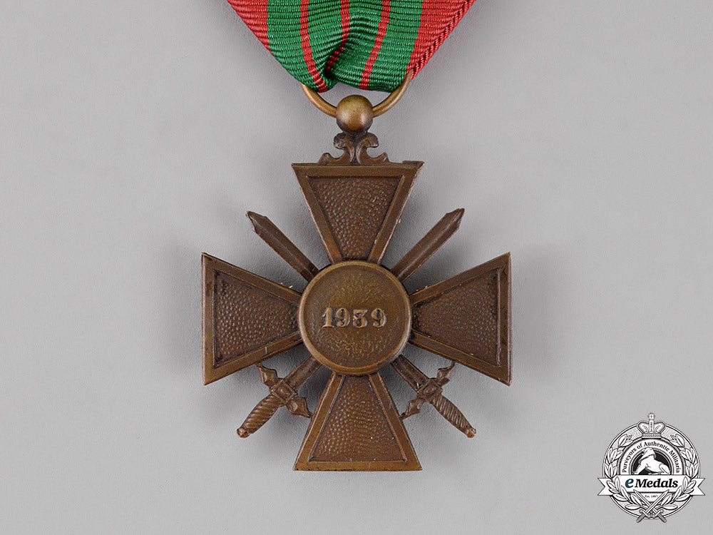 france,_republic._a_croix_de_guerre1939_with_box_c18-013456
