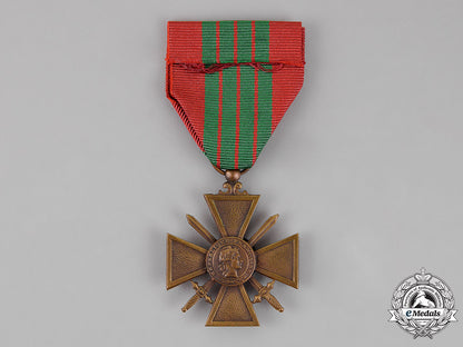 france,_republic._a_croix_de_guerre,1939-1945_c18-013467