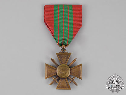 france,_republic._a_croix_de_guerre,1939-1945_c18-013470