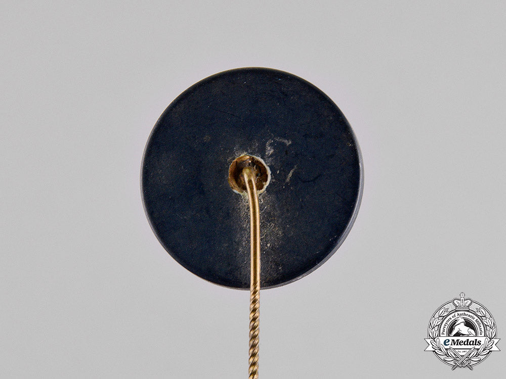 germany._a1936_winter_aid_of_the_german_people_donation_badge_c18-013523