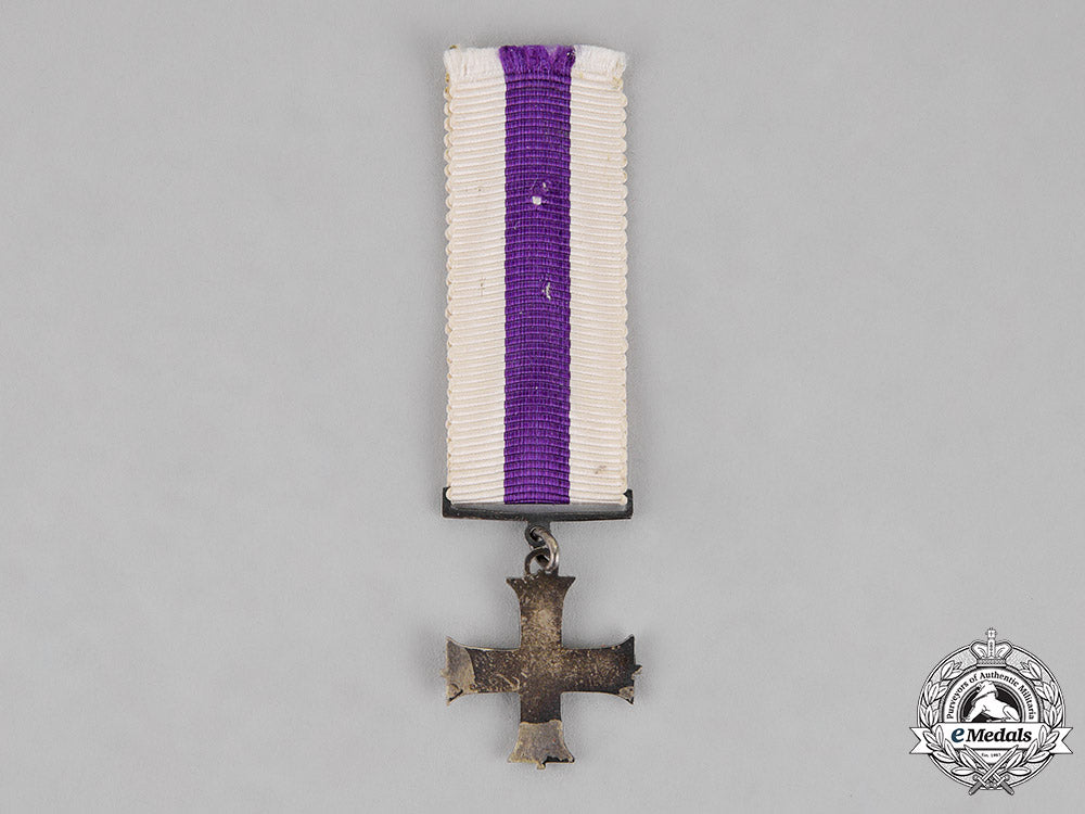 united_kingdom._a_miniature_george_v_military_cross_c18-013619