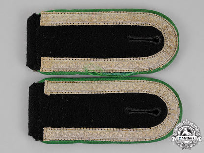 germany._a_set_of_waffen-_ss_mountain_troops_nco’s_shoulder_straps;_strap-_on_type_c18-013773