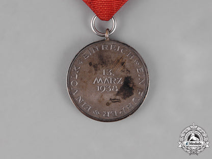 germany._an_austrian_anschluss_medal_in_its_presentation_case_of_issue,_c.1938_c18-013840