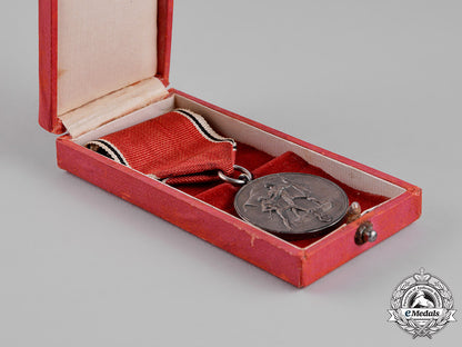 germany._an_austrian_anschluss_medal_in_its_presentation_case_of_issue,_c.1938_c18-013847