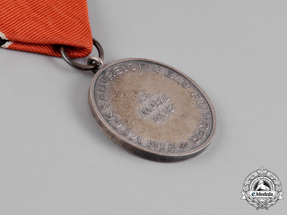 germany._an_austrian_anschluss_medal_in_its_presentation_case_of_issue,_c.1938_c18-013855