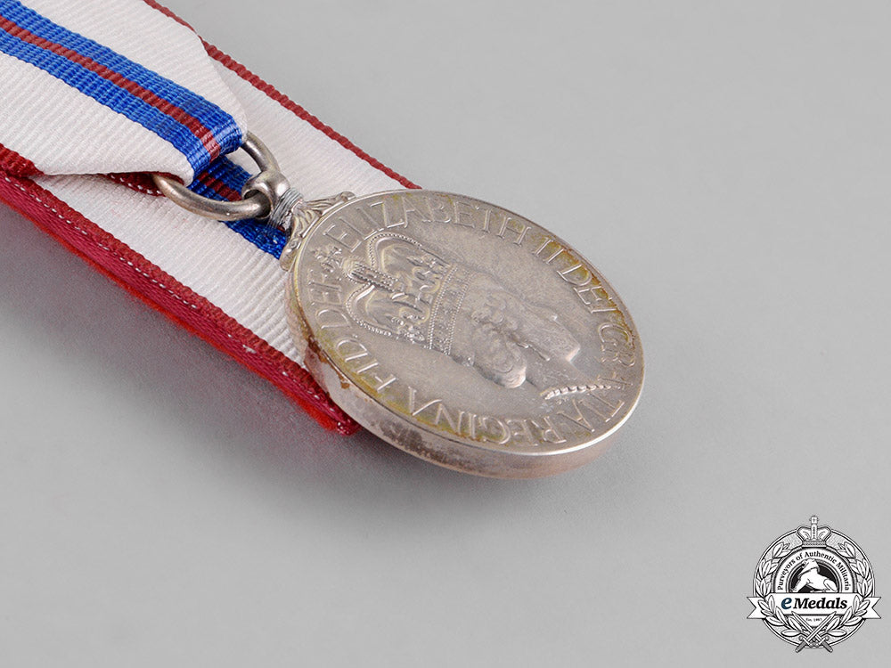 canada._a_queen_elizabeth_ii_silver_jubilee_medal1952-1977_c18-014104