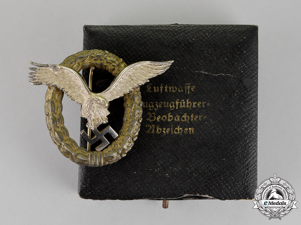 germany._a_cased_luftwaffe_combined_pilots/_observer_badge,_by_f._linden_of_lüdenscheid,_c.1944_c18-014180