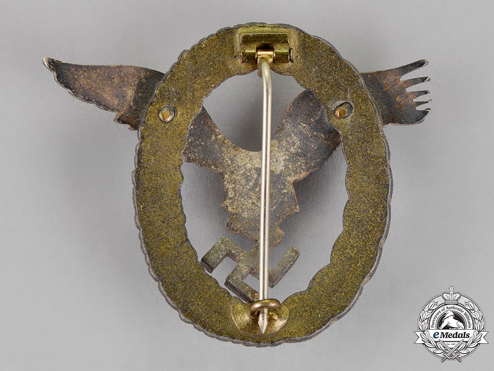 germany._a_cased_luftwaffe_combined_pilots/_observer_badge,_by_f._linden_of_lüdenscheid,_c.1944_c18-014182