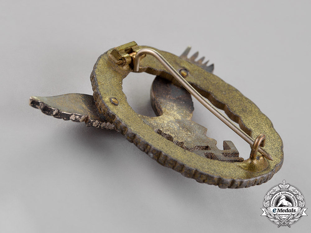 germany._a_cased_luftwaffe_combined_pilots/_observer_badge,_by_f._linden_of_lüdenscheid,_c.1944_c18-014184