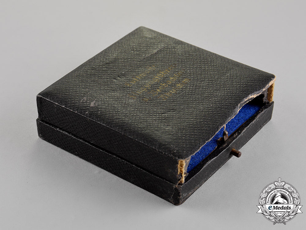 germany._a_cased_luftwaffe_combined_pilots/_observer_badge,_by_f._linden_of_lüdenscheid,_c.1944_c18-014188