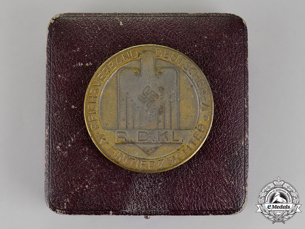 germany._a_cased_r.d.kl(_national_association_of_small_animal_breeder)_merit_medal_c18-014190