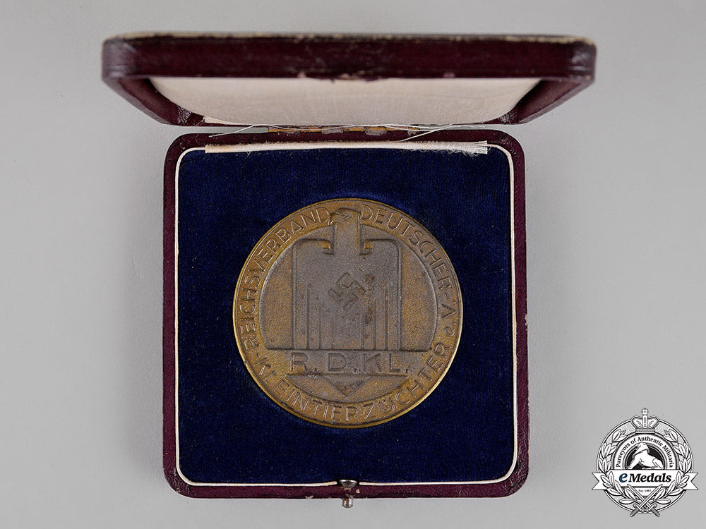 germany._a_cased_r.d.kl(_national_association_of_small_animal_breeder)_merit_medal_c18-014197