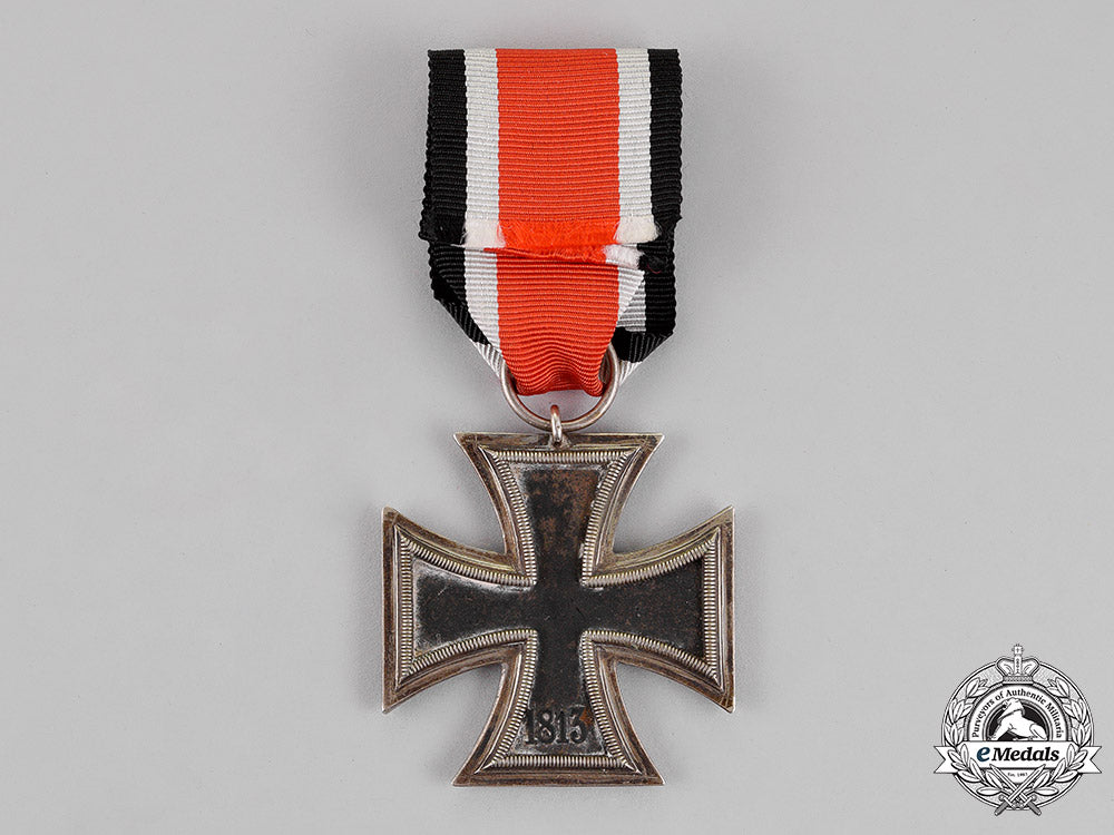 germany._an_iron_cross1939_second_class_by_the_arbeitsgemeinschaft_hanau_c18-014267