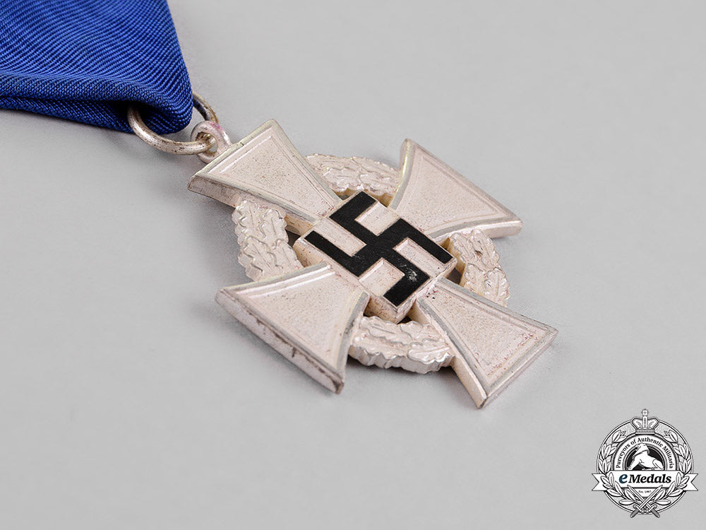 germany._two_civil_faithful_service_medals;40_years’s_service&25_years’_service_c18-014279_1