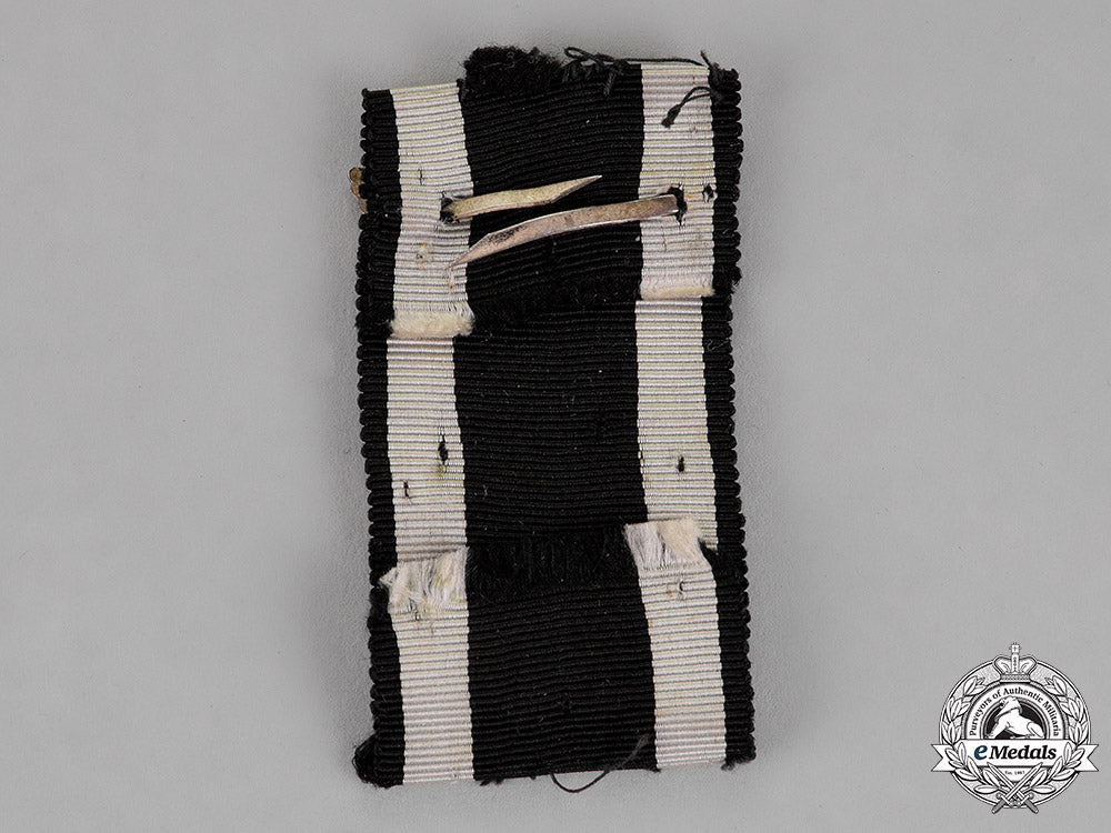 germany._a_clasp_to_the_iron_cross1939_second_class_c18-014305