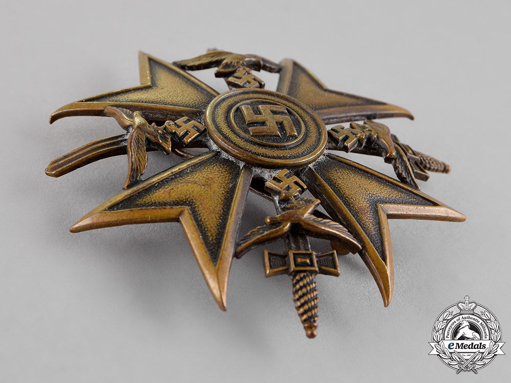 germany._a_spanish_cross,_bronze_grade,_with_swords,_c.1939_c18-014349