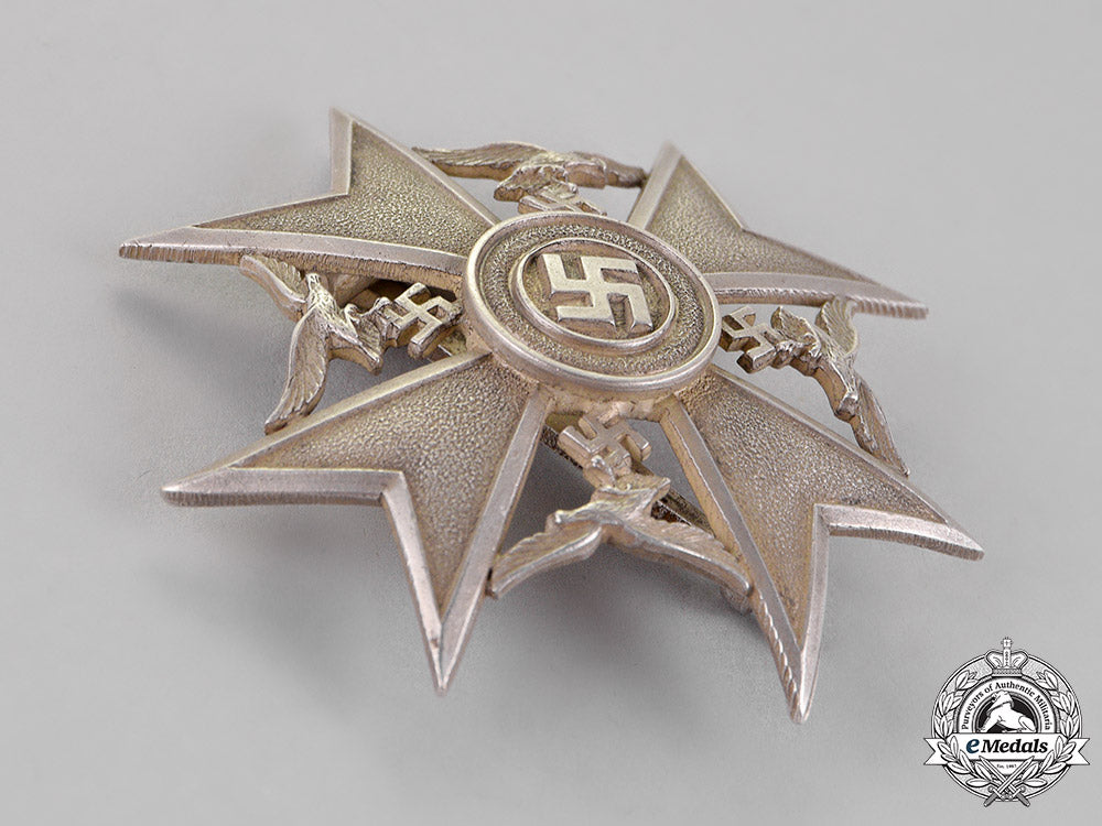 germany,_third_reich._a_spanish_cross,_silver_grade,_c.1939_c18-014355