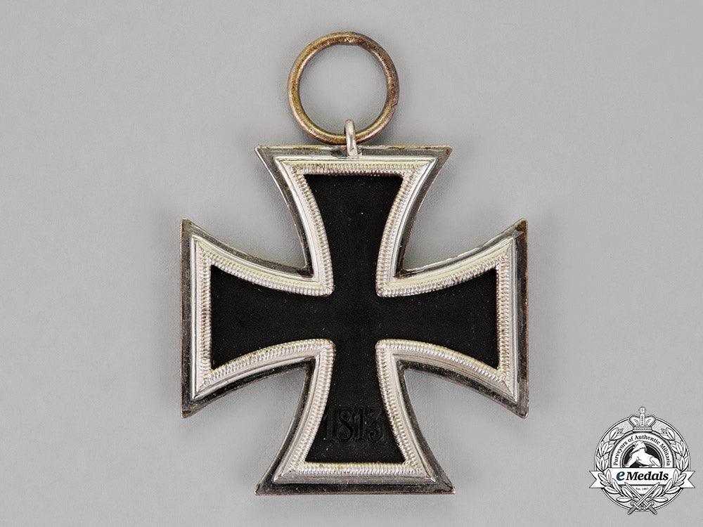 germany._an_iron_cross1939_second_class,_in_its_ldo_presentation_case_c18-014364