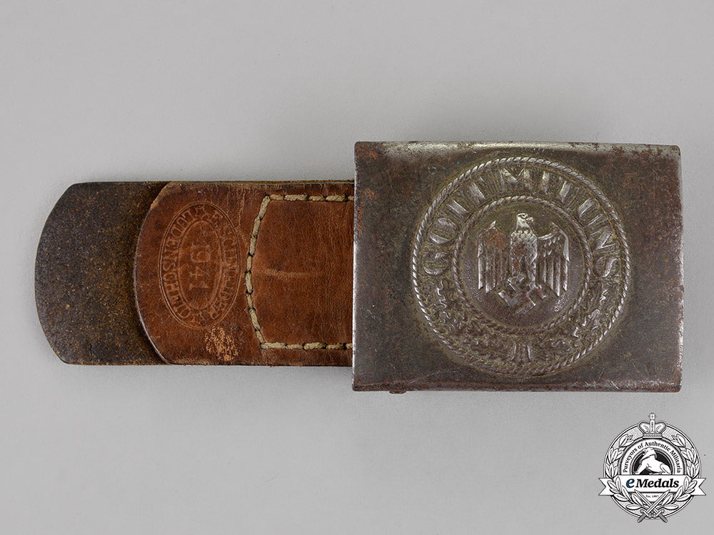 germany._a_wehrmacht_heer(_army)_standard_issue_belt_buckle_with_tab,_by_e._schneider,_dated1941_c18-014391