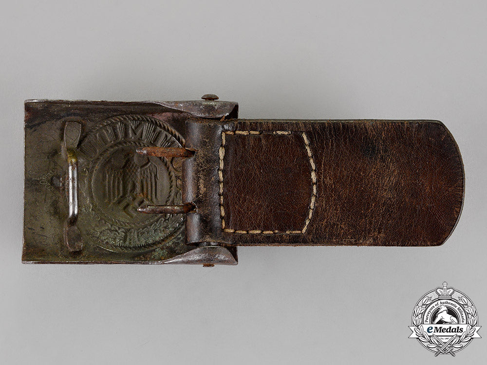 germany._a_wehrmacht_heer(_army)_standard_issue_belt_buckle_with_tab,_by_e._schneider,_dated1941_c18-014392