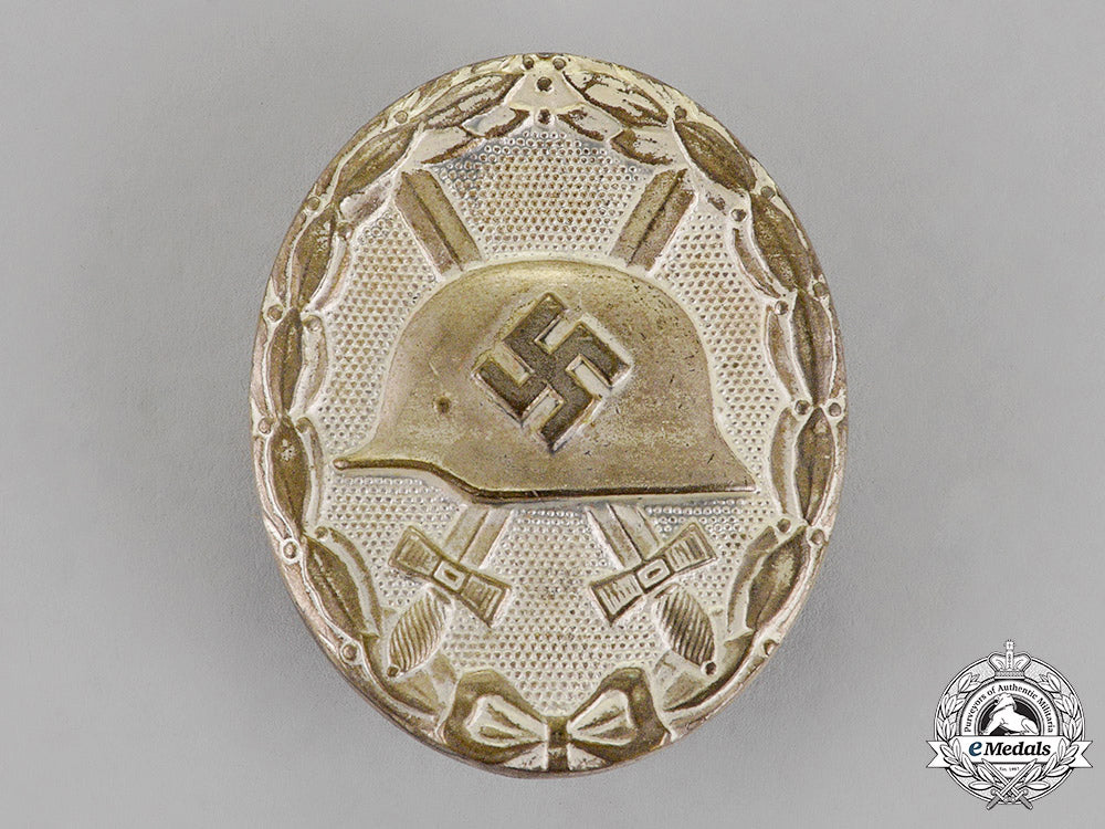 germany._a_wound_badge,_silver_grade,_in_its_original_presentation_case_by_rudolf_wächtler&_lange_c18-014397
