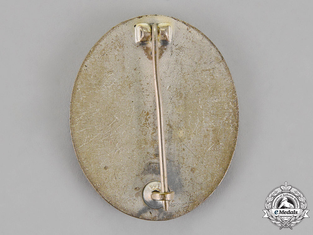 germany._a_wound_badge,_silver_grade,_in_its_original_presentation_case_by_rudolf_wächtler&_lange_c18-014398