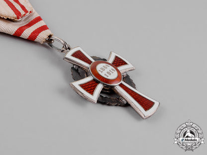 austria,_empire._an_honour_decoration_of_the_red_cross,2_nd_class_with_war_decoration,_cased_c18-014432