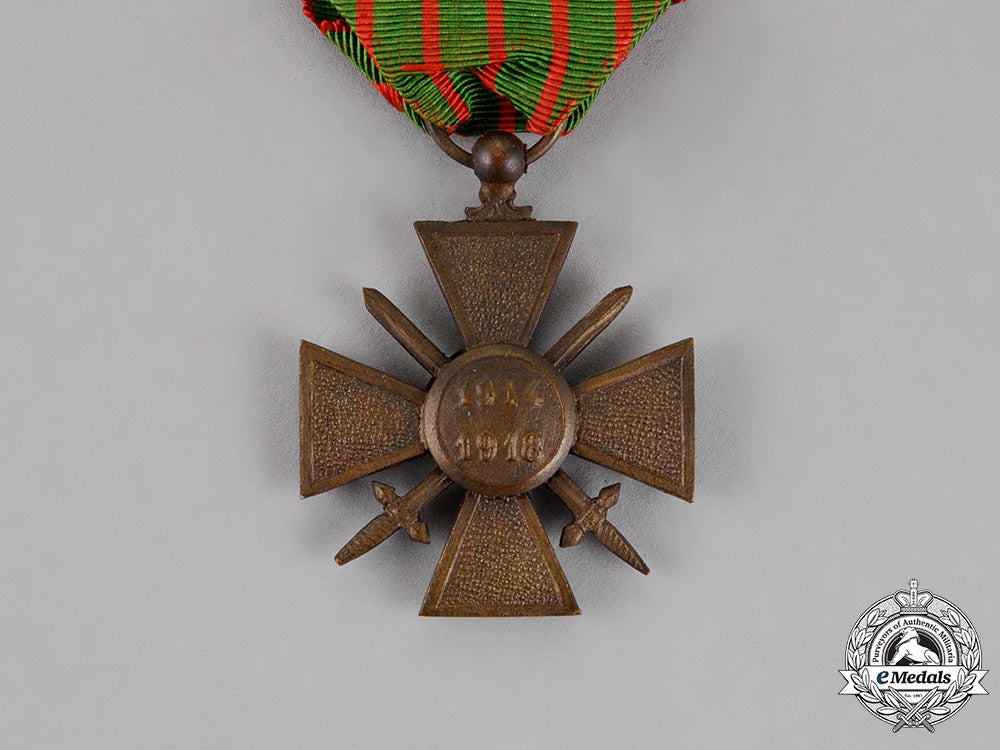 united_states._a_medal_pair_to_james_m._connolly,_company_k,106_th_infantry_regiment,27_th_infantry_division,_kia_c18-014543
