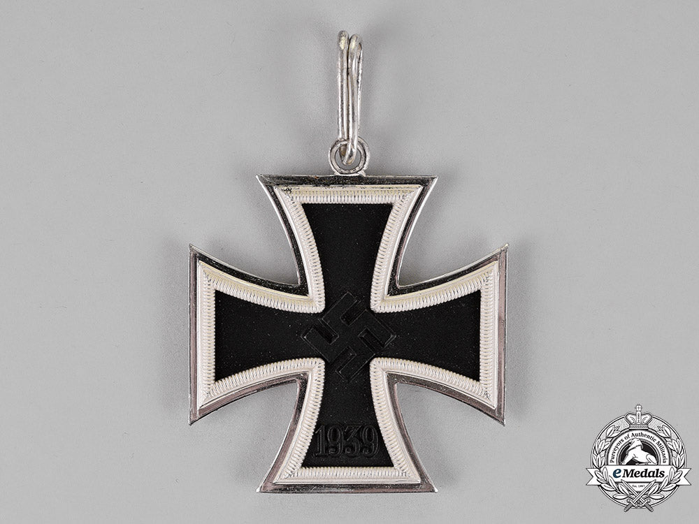 germany._a_mint_knight's_cross_of_the_iron_cross,_steinhauer&_lück,_micro800_c18-015003
