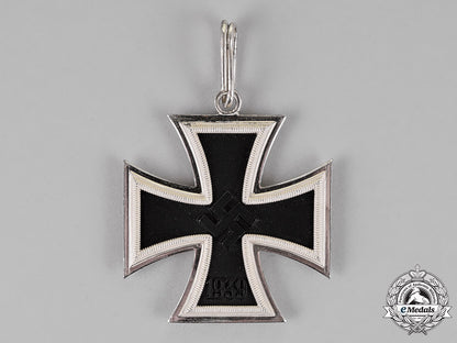 germany._a_mint_knight's_cross_of_the_iron_cross,_steinhauer&_lück,_micro800_c18-015003
