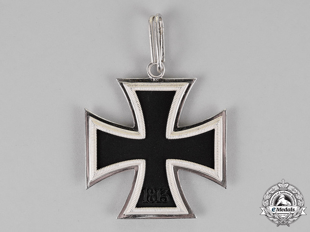 germany._a_mint_knight's_cross_of_the_iron_cross,_steinhauer&_lück,_micro800_c18-015004