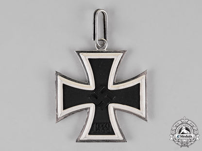 germany._a_knight's_cross_of_the_iron_cross,_by_steinhauer&_lück,_with_case_c18-015031