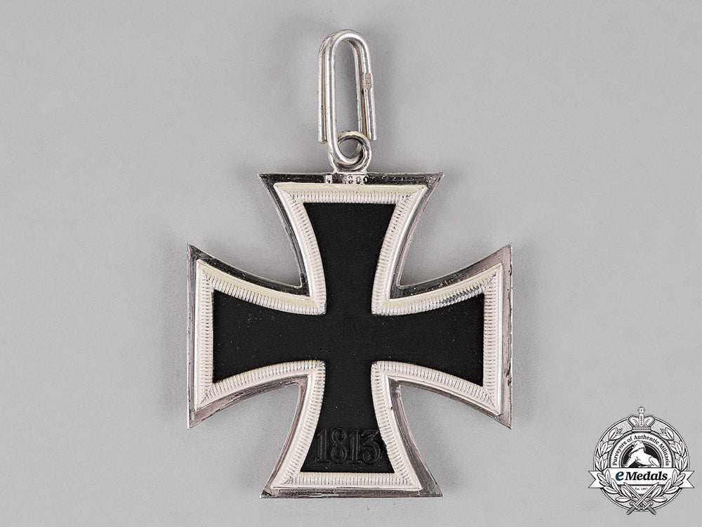 germany._a_knight's_cross_of_the_iron_cross,_by_steinhauer&_lück,_with_case_c18-015032