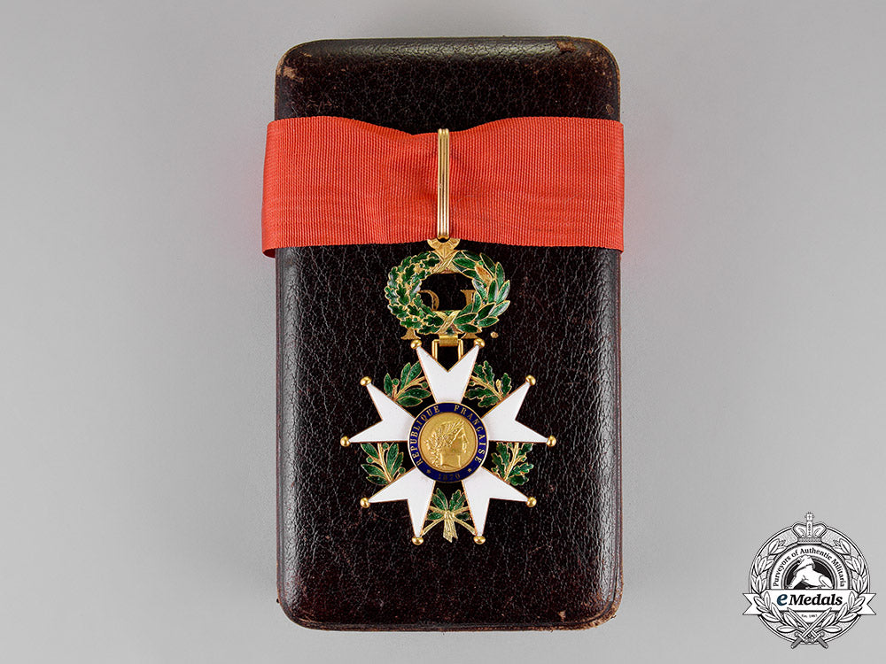 france,_third_republic._a_legion_d'honneur_in_gold,_commander,_c.1919_c18-015043