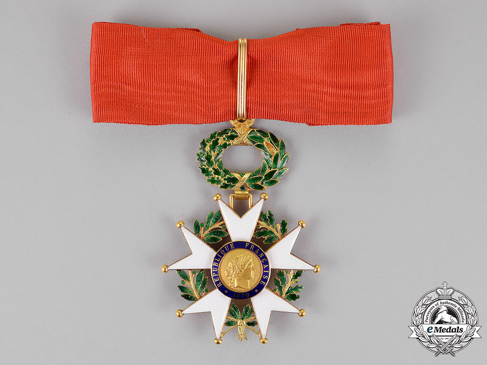 france,_third_republic._a_legion_d'honneur_in_gold,_commander,_c.1919_c18-015044