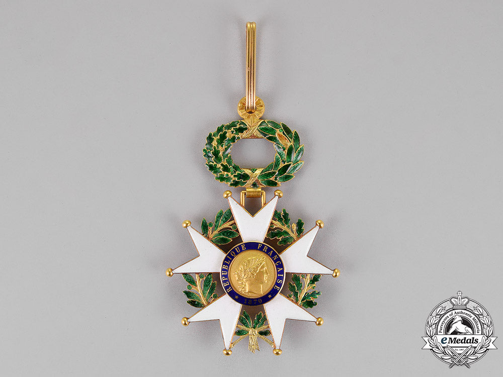 france,_third_republic._a_legion_d'honneur_in_gold,_commander,_c.1919_c18-015045