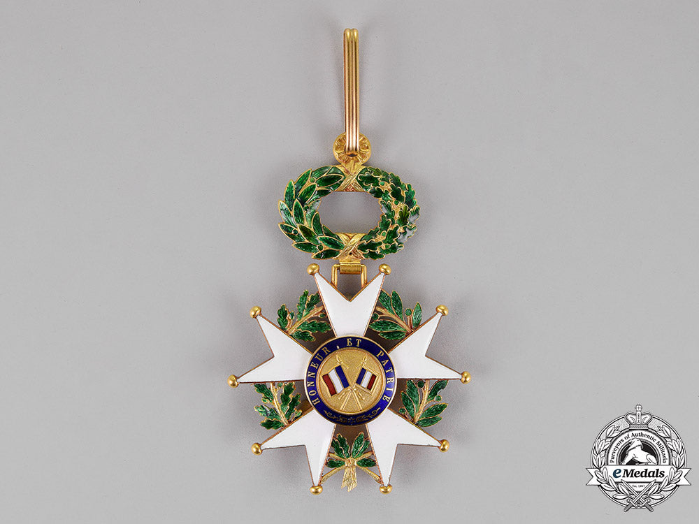 france,_third_republic._a_legion_d'honneur_in_gold,_commander,_c.1919_c18-015046