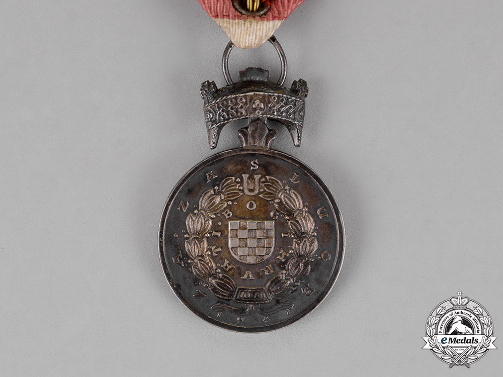 croatia._an_order_of_king_zvonimir's_crown,_silver_grade_merit_medal,_cased_c18-015089