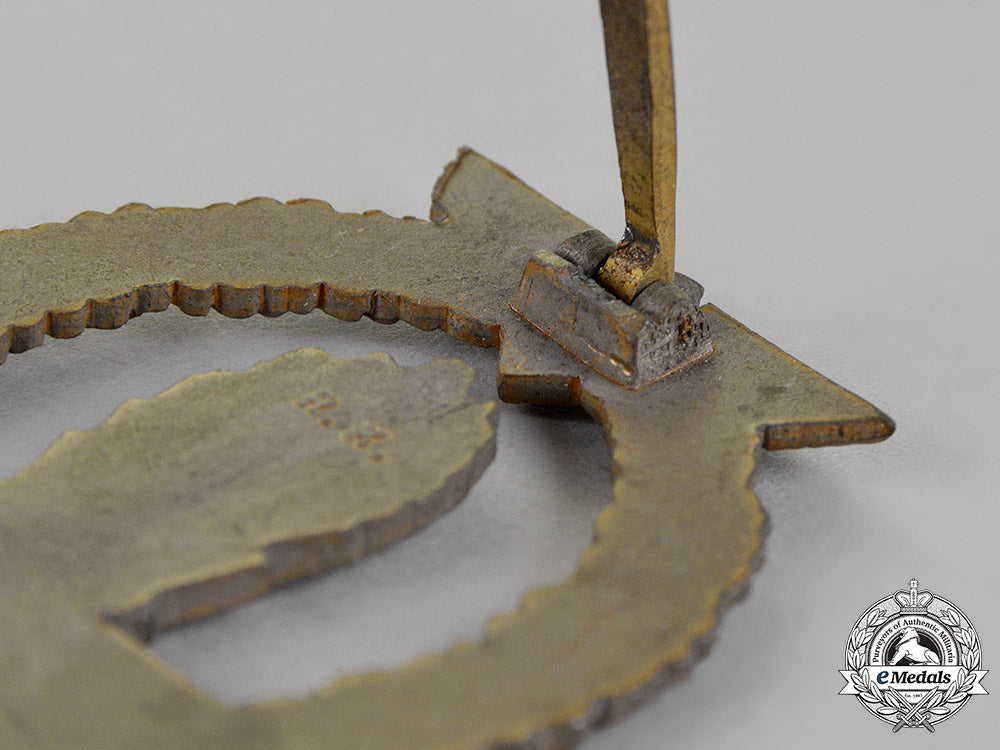 germany._a_minesweeper_war_badge_by_rudolf_karneth&_söhne,_gablonz_c18-015204