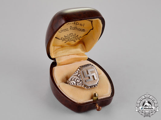 germany._a_gents_silver_ring_with_case,_c.1939_c18-015226